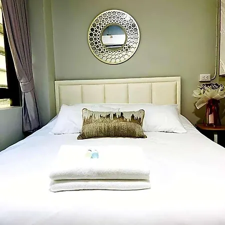 Luna Hotel